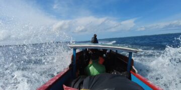 Perjalanan ke Sinaka, Pulau Terpencil di Mentawai #2