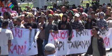 Demonstrasi Berhari-hari Warga Air Bangis ke Kantor Gubernur Sumbar